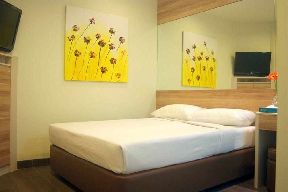 Hotel 81 Dickson Singapore Esterno foto
